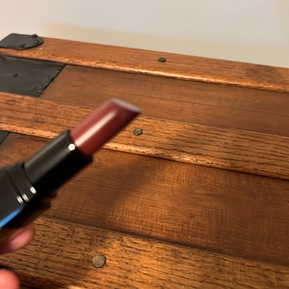 Bobbi Brown Luxe Lip Color Bond - Picture 14 of 15